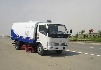 楚胜 CSC5060TSL 东风福瑞卡扫路车