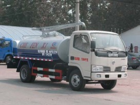 东风 CLW5071GXE4 吸粪车