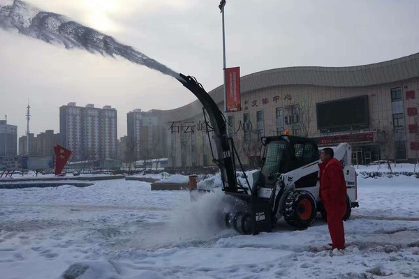 出租山猫S770除雪机