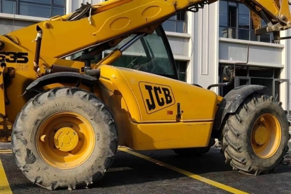 原装进口JCB九米伸缩臂叉车叉装车高空作业车