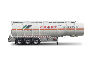 凌宇汽车 CLY9408GRYP 48方不锈钢半挂车（易燃液体运输车）